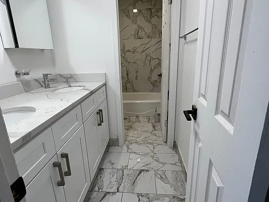 Rented by J PRESTON AND ASSOCIATES INC | media 10