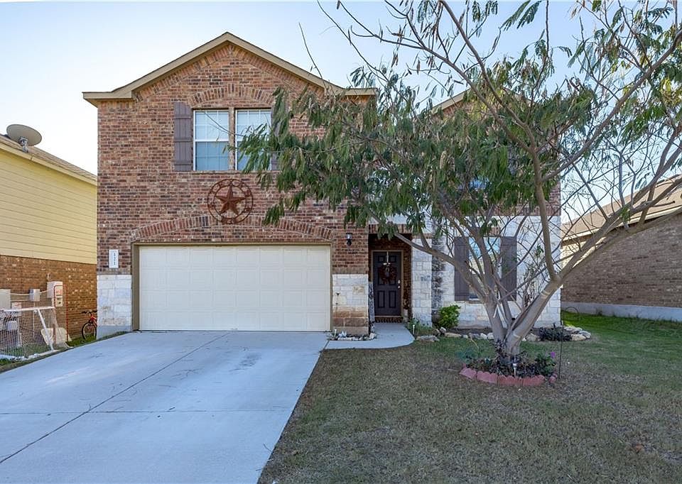 1st image of 121 King Elder Ln