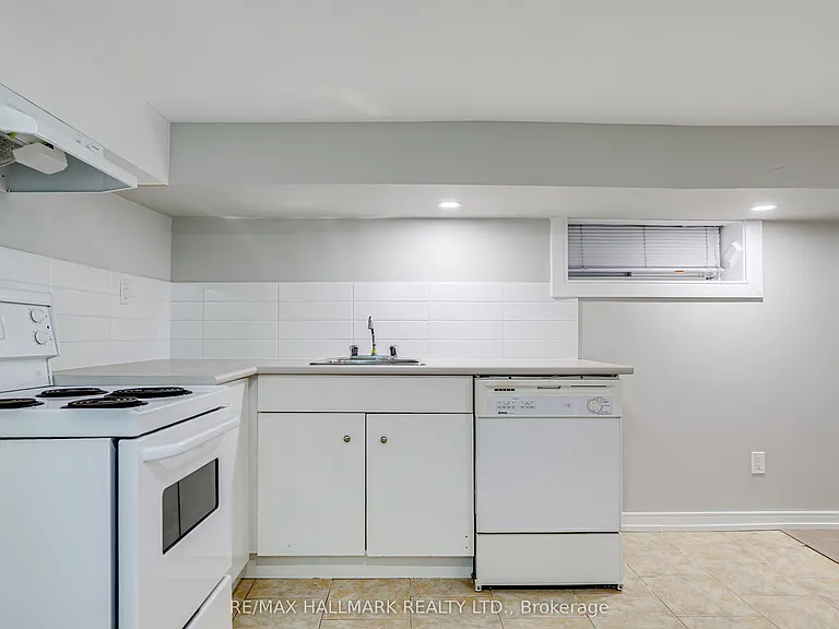 115 Rainsford Rd #LOWER — Photo 7