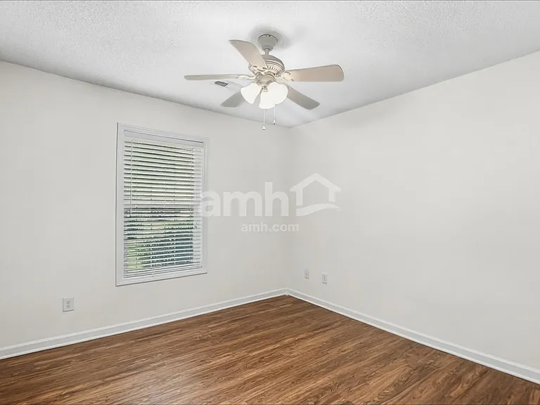 213 Fiddlers Knoll Ct — Photo 13