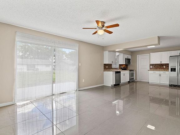 5th image of 2733 Telstar Ave