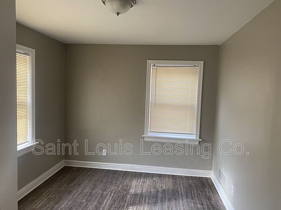 5th image of 515 Estelle Ave