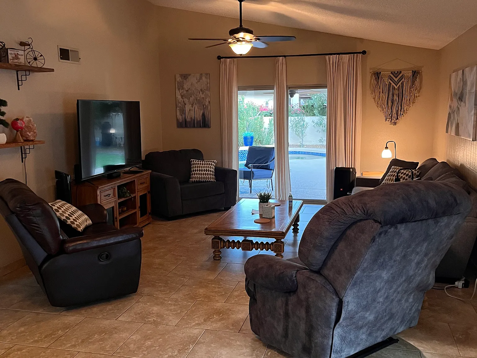 2543 W Kiowa Ave — Photo 3
