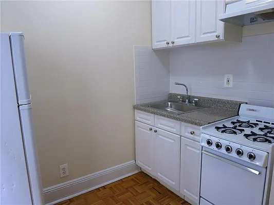 Rented by City & Suburban | media 9