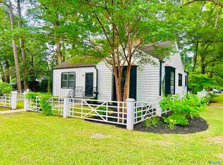 801 Prospect Dr SE, Decatur, AL 35601