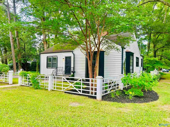 801 Prospect Dr SE, Decatur, AL 35601