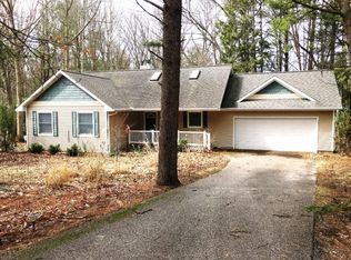 420 N Cory Cir, Pentwater, MI