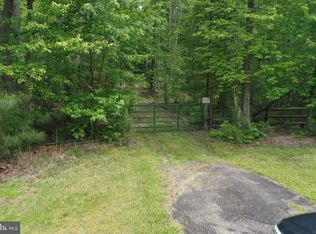 5-7 Longfield Rd, Colonial Beach, VA 22443