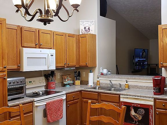 3rd image of 4643 Penrod Ct