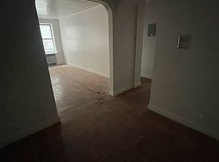 727 E 242nd St #2G, Bronx, NY 10470