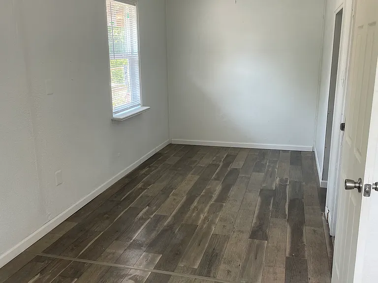 3619 Valley Ridge Dr — Photo 12