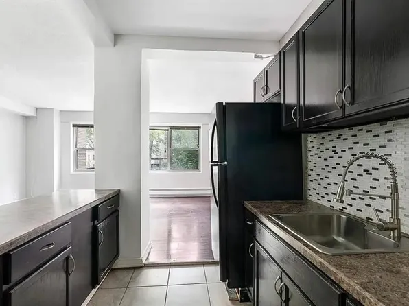 3 Fordham Hill Oval image 7 of 11