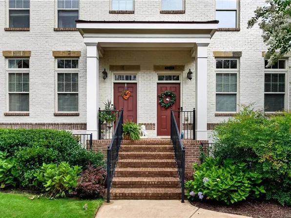 7690 Willoughby Ct, Alpharetta, GA 30005