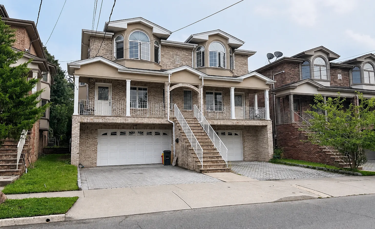 3 bed, 3.5 bath, 2084 sqft, $4,900 — Photo 1