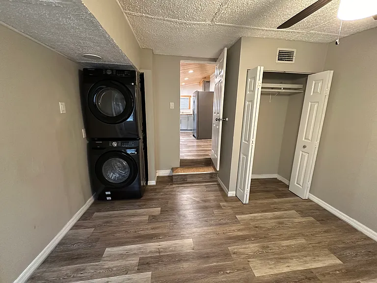 1380 Tioga Ave — Photo 24