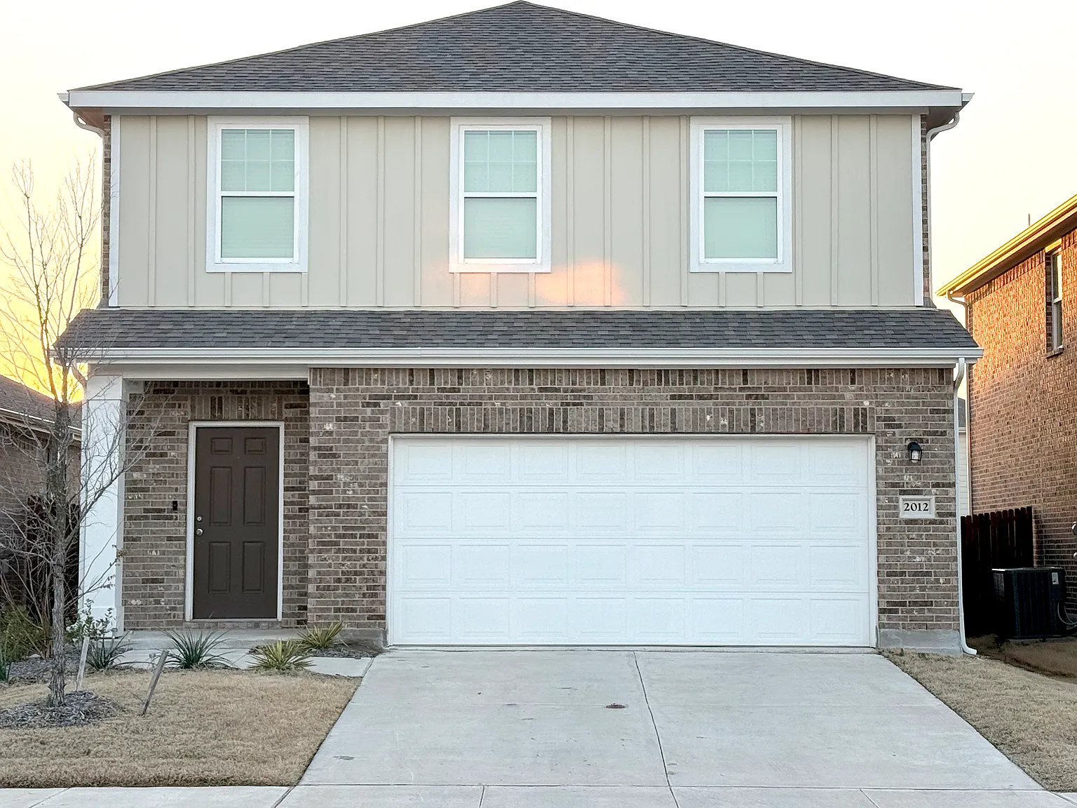 3 bed, 1605 sqft, $2,190 — Photo 2