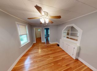 346 Chelsea St #1, Boston, MA 02128