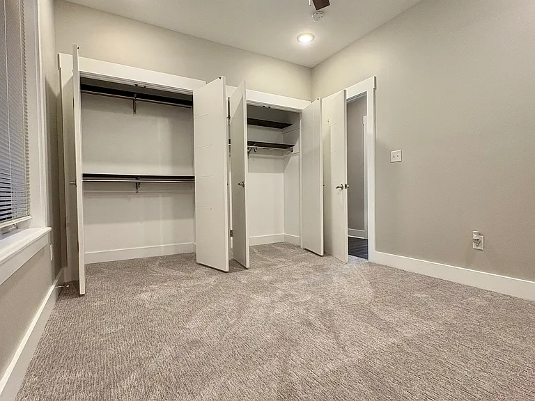 124 Vernon Ave #102 — Photo 8
