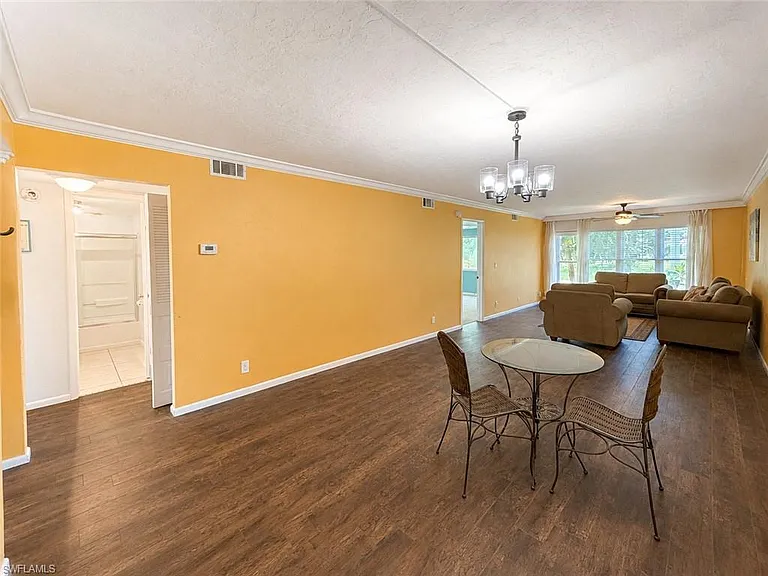 4000 Ice Castle Way #5 — Photo 14