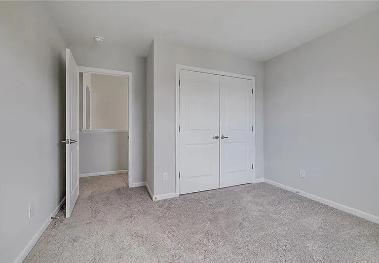 113 Fenway St — Photo 34