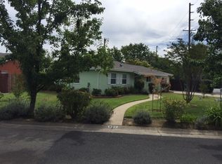 900 Amberwood Rd, Sacramento, CA 95864