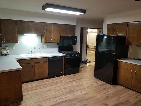 Kitchen & hallway to rooms