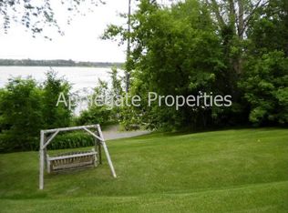 12580 Lake Blvd APT 2, Lindstrom, MN 55045