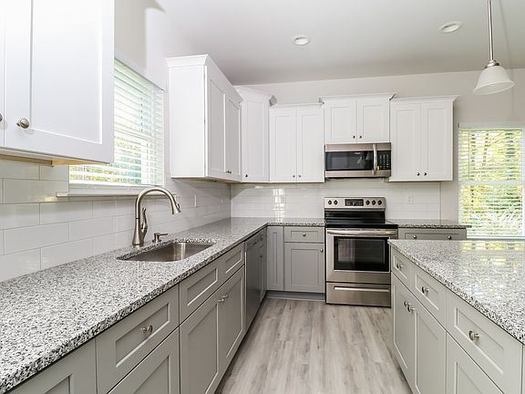 5th image of 320 N Vance St