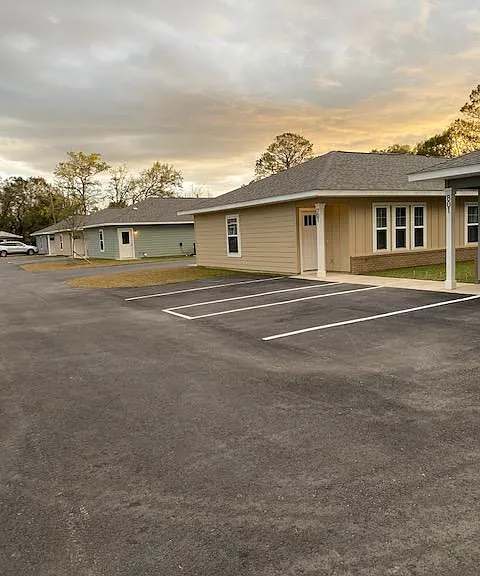 4710 W Fairfield Dr — Photo 13