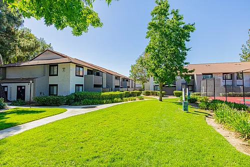 Metro 3610 Apartments Photo 1