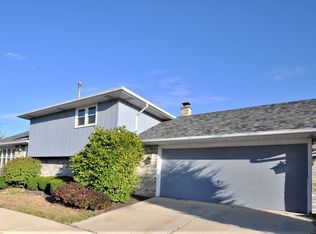 17091 Bonnie Trl E, Oak Forest, IL 60452