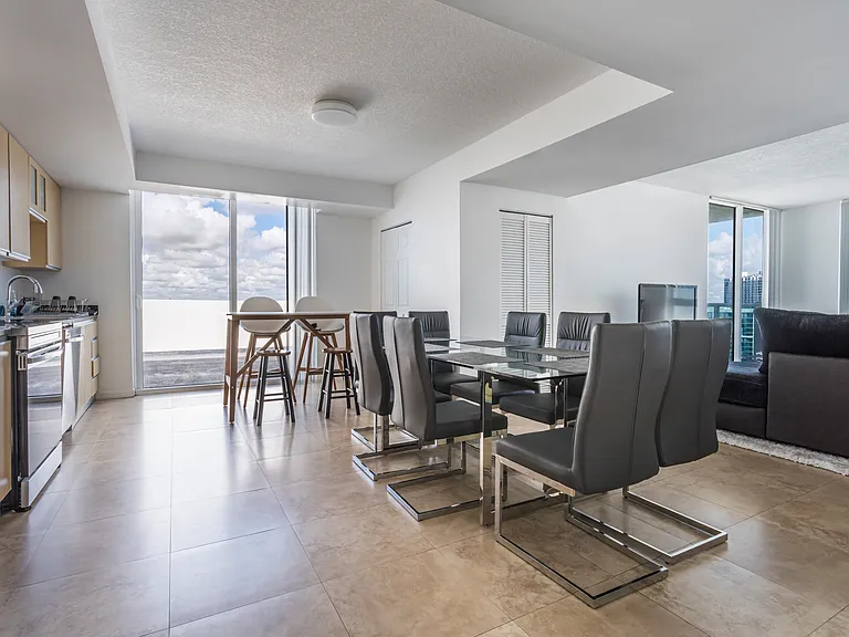 25 Biscayne Park — Photo 14