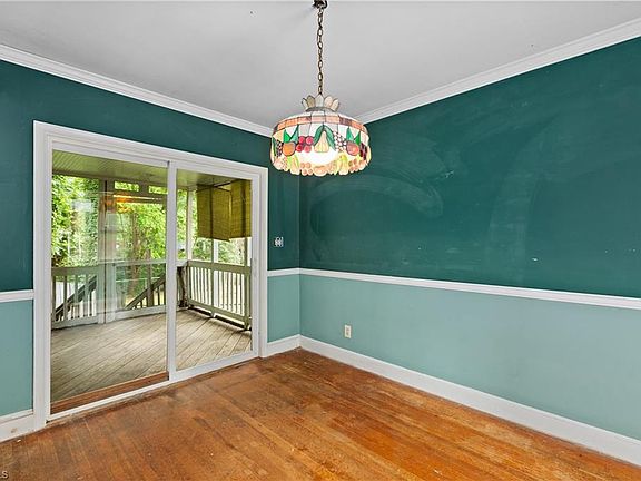 5th image of 724 Magnolia St