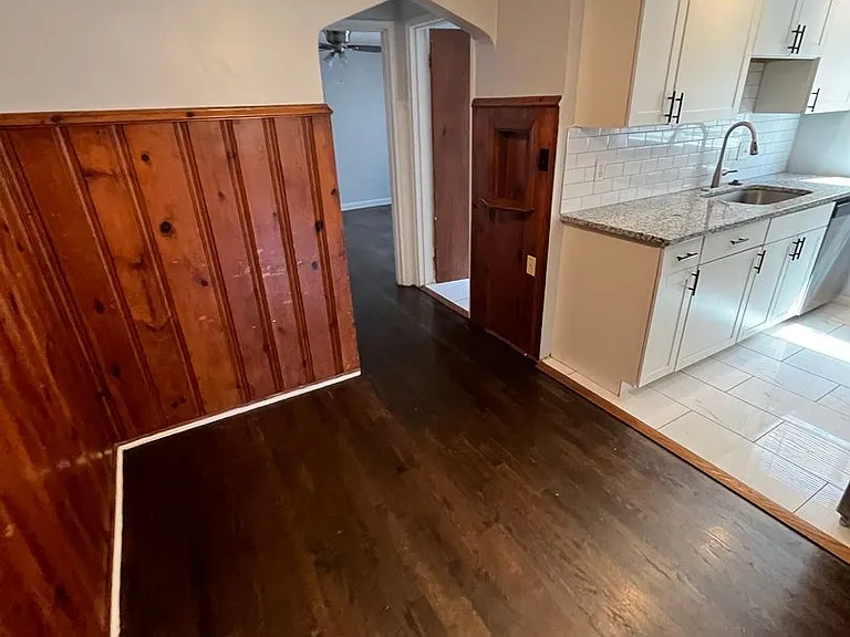4326 Oakwood Ave — Photo 8