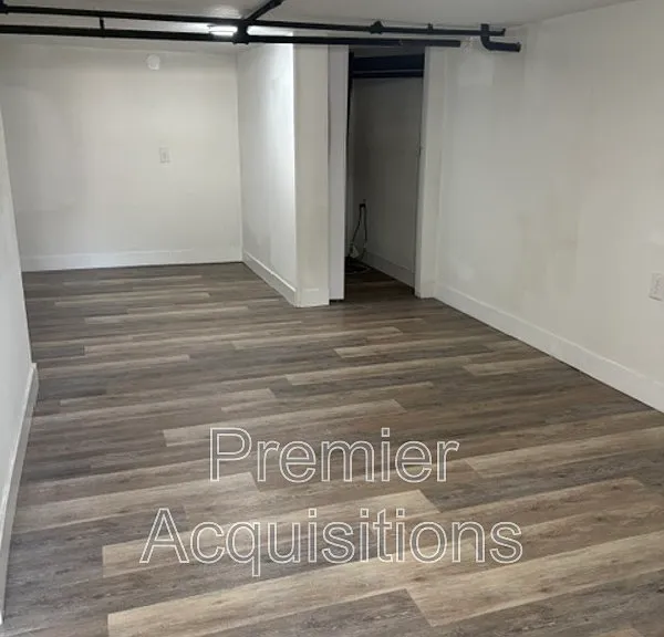 702 Biltmore Blvd #1 — Photo 2