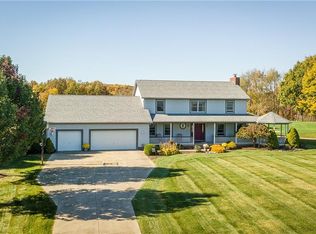 2995 Heron Dr, Mogadore, OH 44260