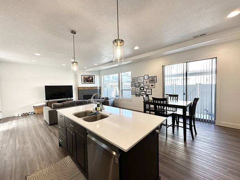 1867 S Jax Way #1 — Photo 7