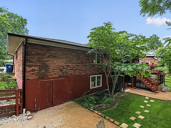 5th image of 210 Ridgelea Dr