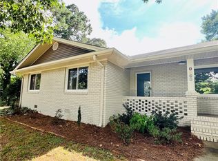 4306 Lake Forest Dr, Oakwood, GA 30566