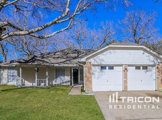 824 Oak Ridge Dr, League City, TX 77573