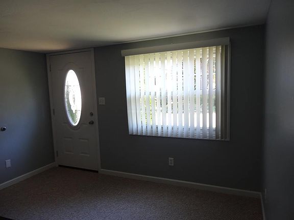 3rd image of 34 Dudley Ave
