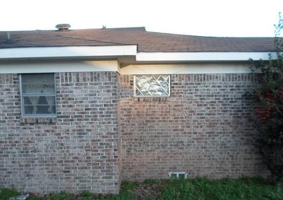 2nd image of 315 Dogwood Ln