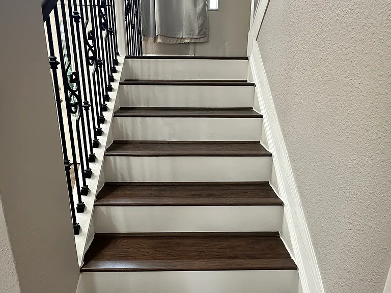 Stair case from 1st Floor to Main Entryway