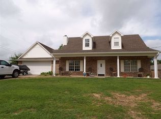 701 Daniel St, Gladewater, TX 75647