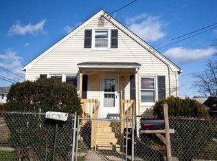 126 Shoreland Cir, Laurence Harbor, NJ