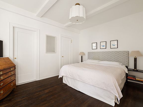 5th image of 157 E 72nd St #9HI