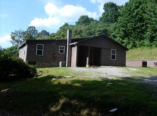 151 Chapel Hill Rd, Dawson, PA 15428