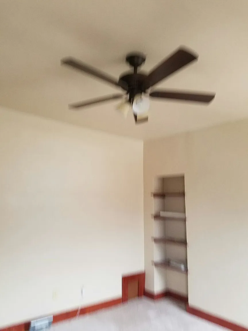 1520 Superior Ave photo 1