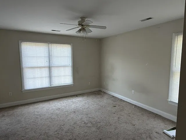 211 Heights Ln — Photo 5