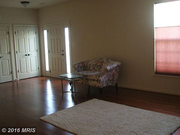 4th image of 9517 Airdrie Ln